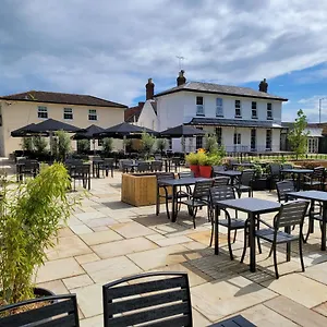 Hotel The Oakwood By Roomsbooked